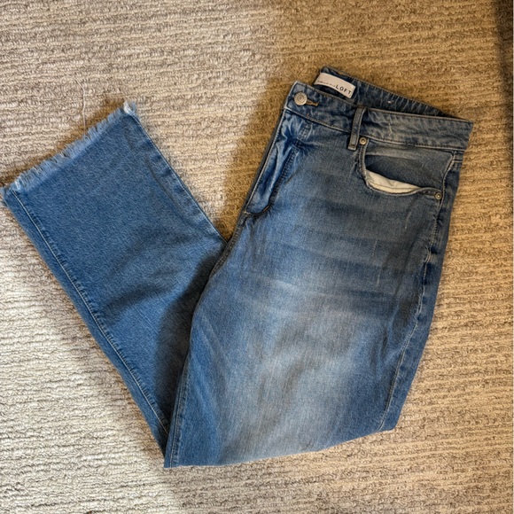 LOFT Curvy Straight Cropped Medium Wash Jeans - Picture 1 of 5